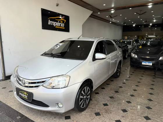 TOYOTA ETIOS 1.5 PLATINUM SEDAN 16V FLEX 4P MANUAL