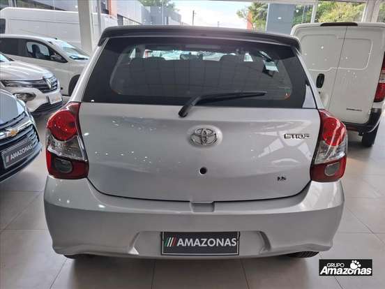 TOYOTA-ETIOS-2020