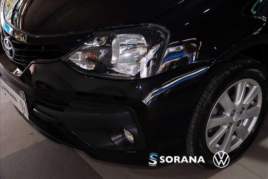 TOYOTA-ETIOS-2019