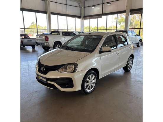 TOYOTA-ETIOS-2018