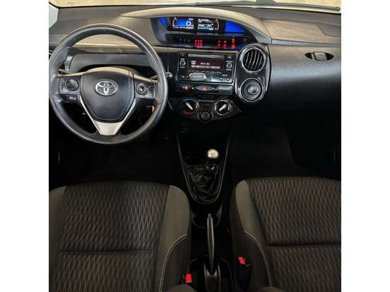TOYOTA-ETIOS-1.5 X PLUS 16V FLEX 4P MANUAL TOYOTA-ETIOS-2018