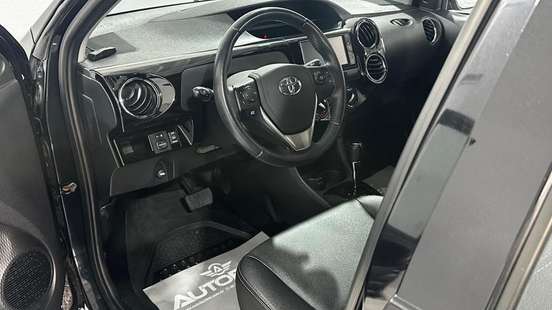 TOYOTA-ETIOS-2016