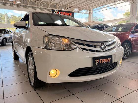 TOYOTA ETIOS 1.5 XLS SEDAN 16V FLEX 4P AUTOMÁTICO