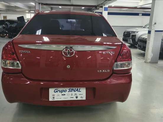 TOYOTA-ETIOS-1.5 XLS SEDAN 16V FLEX 4P MANUAL TOYOTA-ETIOS-2014