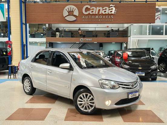 TOYOTA-ETIOS-1.5 XLS SEDAN 16V FLEX 4P MANUAL TOYOTA-ETIOS-2014