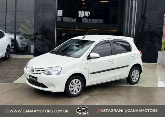 TOYOTA-ETIOS-2016
