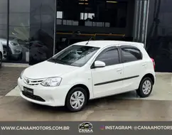 TOYOTA ETIOS 1.5 XS 16V FLEX 4P AUTOMÁTICO TOYOTA ETIOS 1.5 XS 16V FLEX 4P AUTOMÁTICO