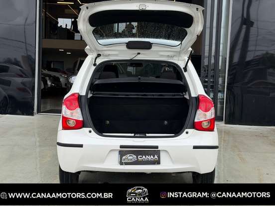 TOYOTA-ETIOS-1.5 XS 16V FLEX 4P AUTOMÁTICO TOYOTA-ETIOS-2016