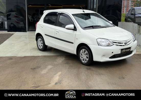 TOYOTA-ETIOS-2016