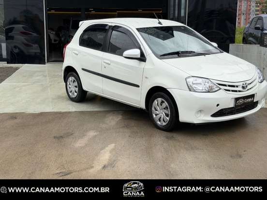 TOYOTA-ETIOS-1.5 XS 16V FLEX 4P AUTOMÁTICO TOYOTA-ETIOS-2016