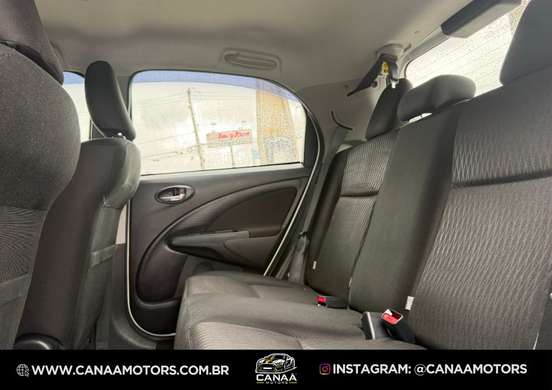TOYOTA-ETIOS-2016