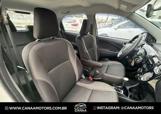 TOYOTA-ETIOS-2016