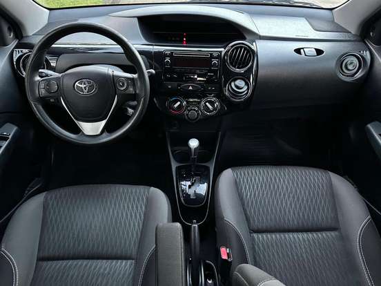 TOYOTA-ETIOS-1.5 XS 16V FLEX 4P AUTOMÁTICO TOYOTA-ETIOS-2016
