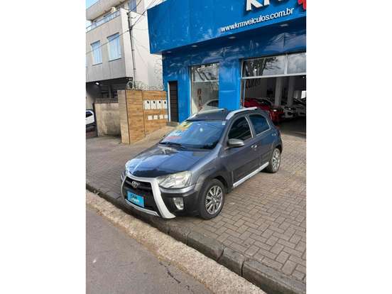 TOYOTA-ETIOS CROSS-2014