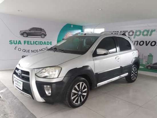 TOYOTA-ETIOS CROSS-2015