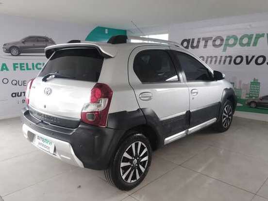 TOYOTA-ETIOS CROSS-1.5 16V FLEX 4P MANUAL TOYOTA-ETIOS CROSS-2015