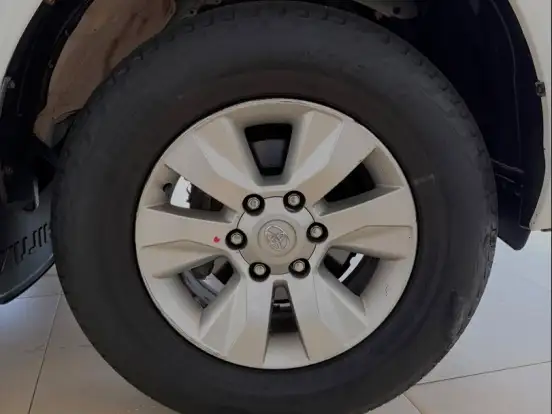 TOYOTA-HILUX-2.7 SR 4X2 CD 16V FLEX 4P AUTOMÁTICO TOYOTA-HILUX-2018