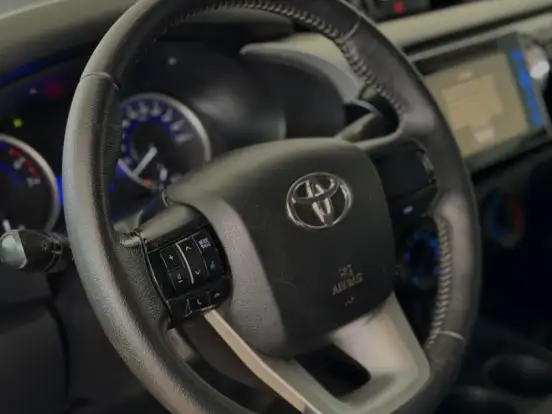 TOYOTA-HILUX-2.7 SR 4X2 CD 16V FLEX 4P AUTOMÁTICO TOYOTA-HILUX-2018
