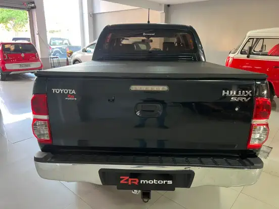 TOYOTA-HILUX-2014