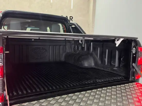 TOYOTA-HILUX-2022