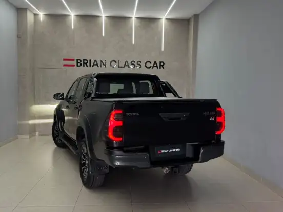 TOYOTA-HILUX-2022