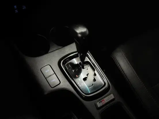 TOYOTA-HILUX-2022