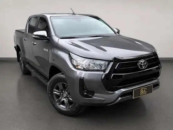 TOYOTA-HILUX-2.8 D-4D TURBO DIESEL CD SR 4X4 AUTOMÁTICO TOYOTA-HILUX-2024
