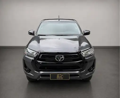 TOYOTA-HILUX-2.8 D-4D TURBO DIESEL CD SR 4X4 AUTOMÁTICO TOYOTA-HILUX-2024