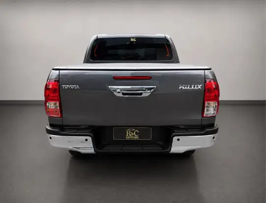 TOYOTA-HILUX-2.8 D-4D TURBO DIESEL CD SR 4X4 AUTOMÁTICO TOYOTA-HILUX-2024