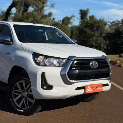 TOYOTA-HILUX-2021
