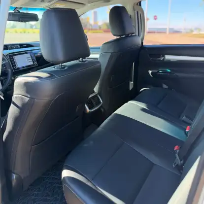TOYOTA-HILUX-2021