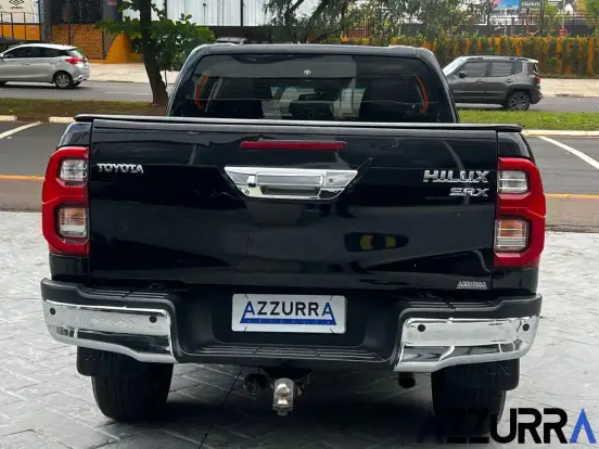 TOYOTA-HILUX-2022