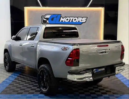 TOYOTA-HILUX-2018