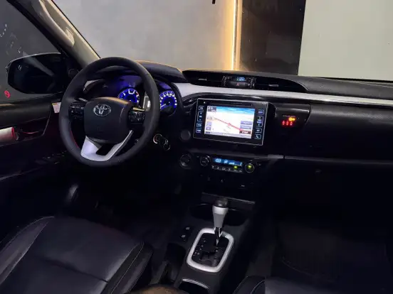 TOYOTA-HILUX-2.8 SRV 4X4 CD 16V DIESEL 4P AUTOMÁTICO TOYOTA-HILUX-2018
