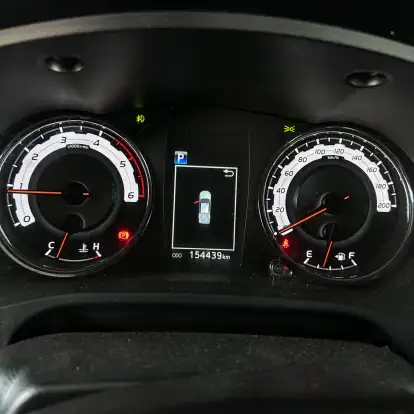 TOYOTA-HILUX-2019