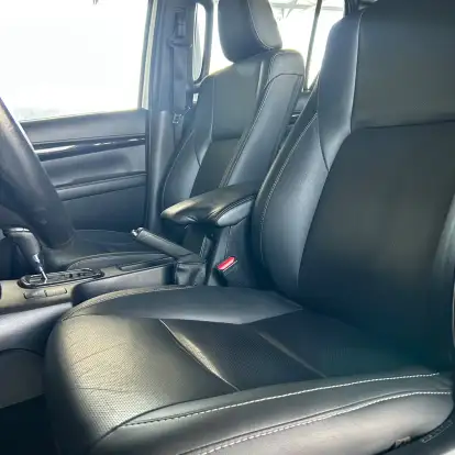 TOYOTA-HILUX-2019