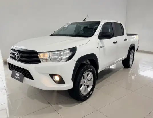 TOYOTA-HILUX-2017