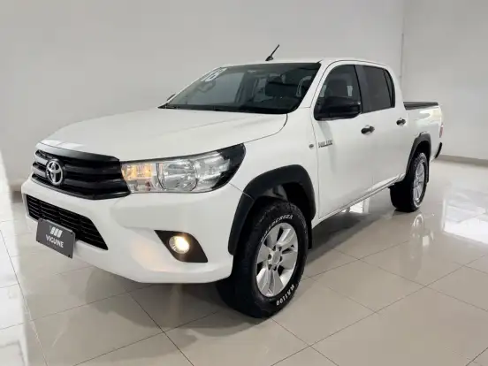 TOYOTA-HILUX-2.8 STD 4X4 CD 16V DIESEL 4P MANUAL TOYOTA-HILUX-2017