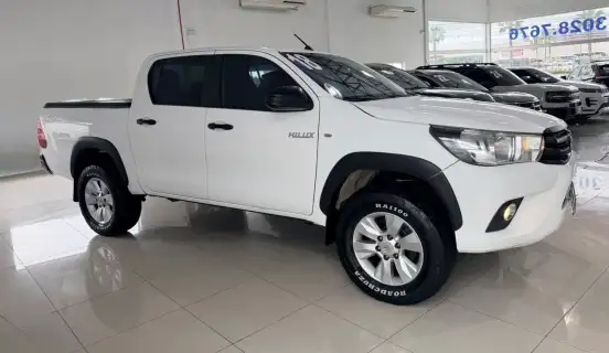 TOYOTA-HILUX-2017