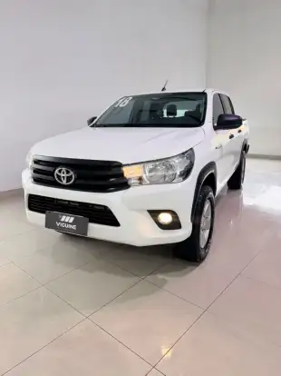 TOYOTA-HILUX-2017