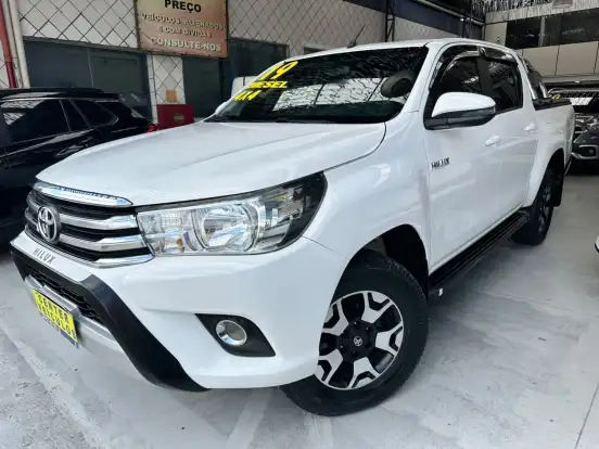 TOYOTA-HILUX-2018