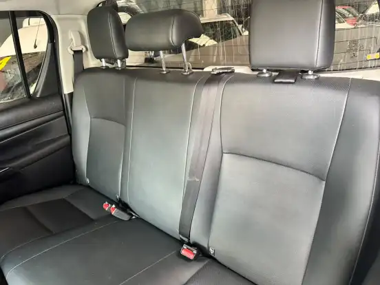 TOYOTA-HILUX-2018