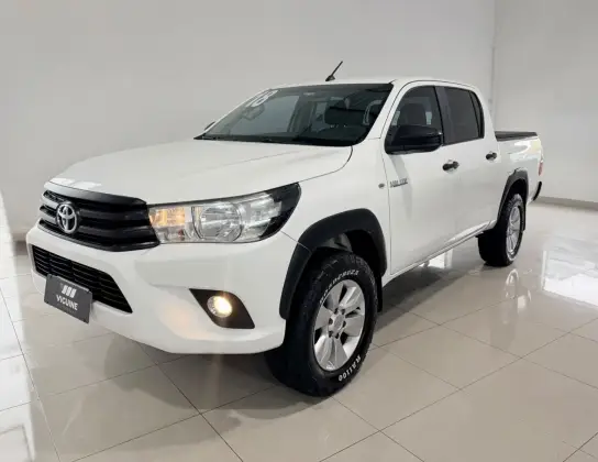 TOYOTA HILUX 2.8 STD 4X4 CD 16V DIESEL 4P MANUAL