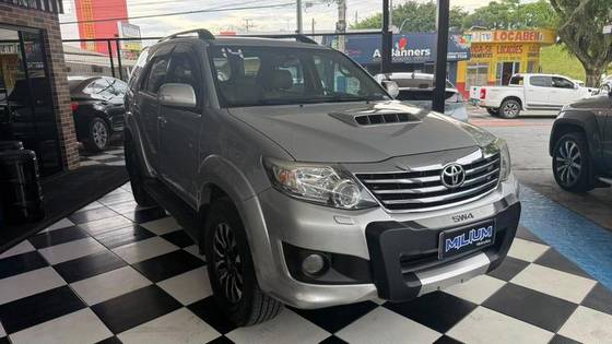 TOYOTA HILUX 2.7 SR 4X2 CD 16V FLEX 4P AUTOMÁTICO