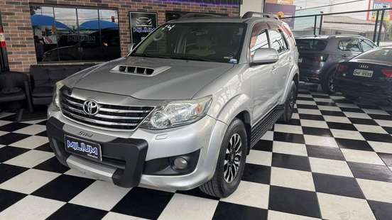 TOYOTA-HILUX-2014