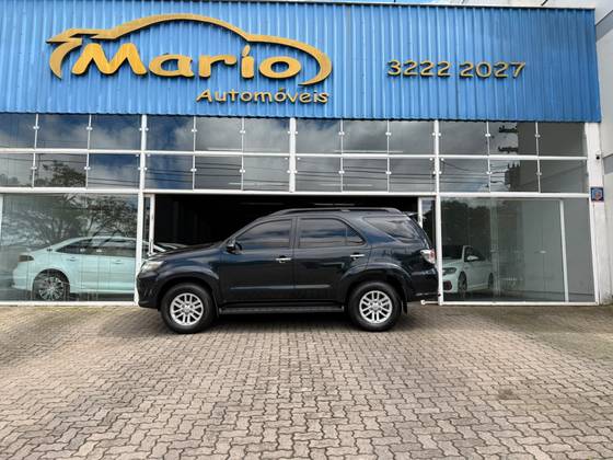 TOYOTA HILUX 2.7 SR 4X2 CD 16V FLEX 4P AUTOMÁTICO
