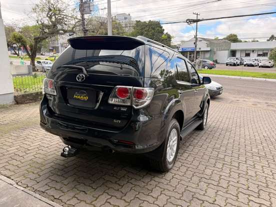 TOYOTA-HILUX-2.7 SR 4X2 CD 16V FLEX 4P AUTOMÁTICO TOYOTA-HILUX-2015
