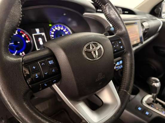 TOYOTA-HILUX-2.7 SRV 4X4 CD 16V FLEX 4P AUTOMÁTICO TOYOTA-HILUX-2017