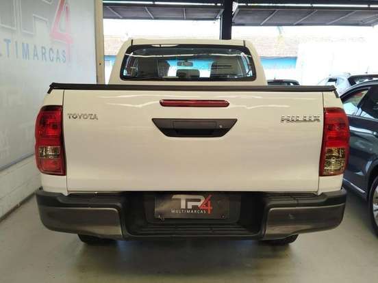 TOYOTA-HILUX-2.8 D-4D TURBO DIESEL CD POWER PACK 4X4 MANUAL TOYOTA-HILUX-2023