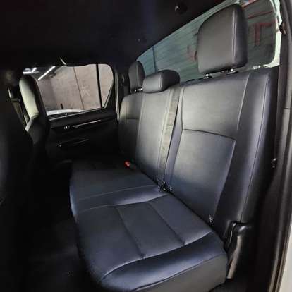 TOYOTA-HILUX-2022